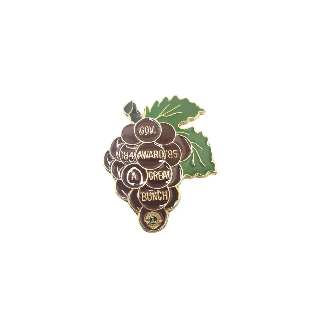 Vtg 1984-85 Lions Club Gov Award Pin A Great Bunch Grape Cluster Enamel Lapel